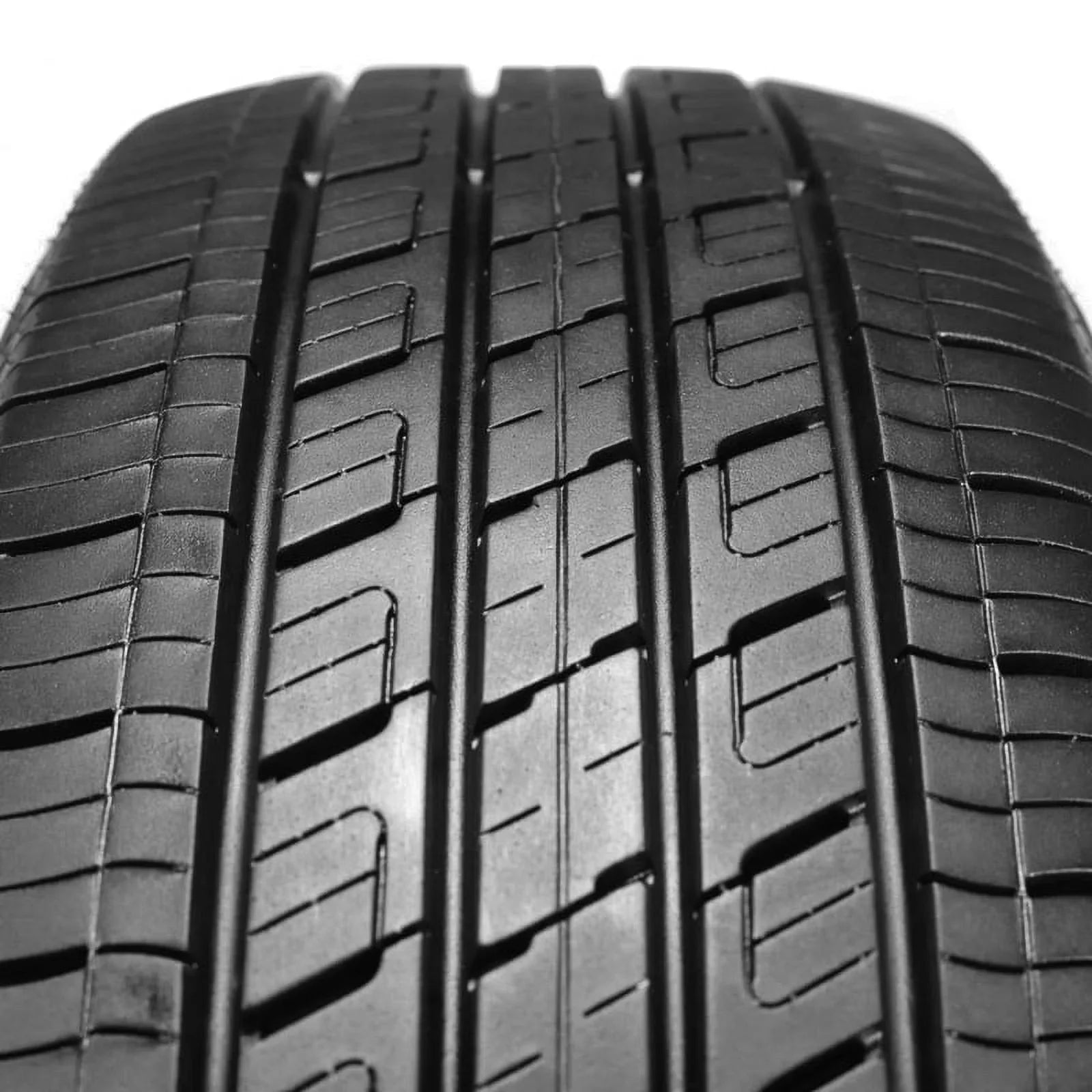 Nexen Aria Ah7 225/65R17 102H Tire Fits: 2018-23 Chevrolet Equinox LT, 2015-17 Subaru Outback 3.6R Touring