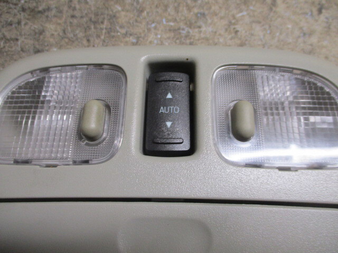 Pre-Owned 10 11 12 Lincoln MKZ Overhead Roof Console w/Sunroof OEM LKQ (Good)