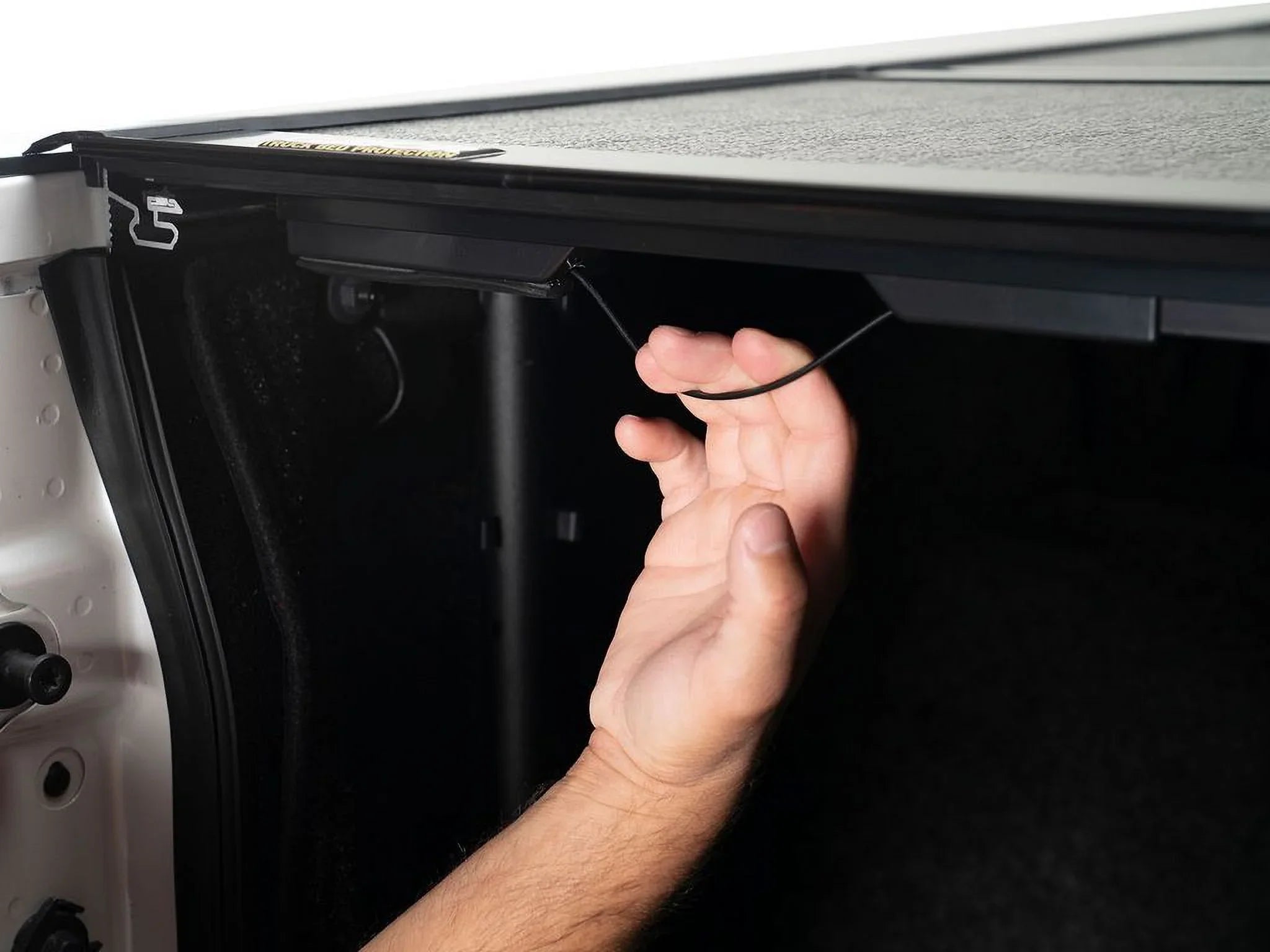 Gator by RealTruck FX Hard Folding Cover Truck Bed Tonneau Cover | 8828337 | Compatible with 2021-2024 Ford F-150 6.7ft 6in