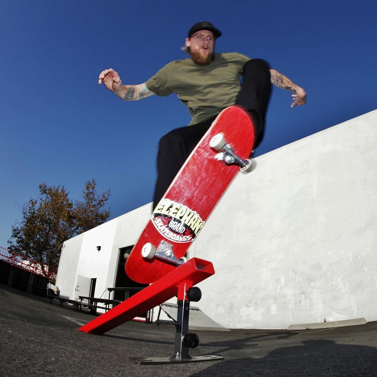 Freshpark Ultimate Grind Rail Kit â Modular Skate Rail Set with 6FT Flat Bar, 12FT Rainbow Rail & 2 Adjustable Pole Jams â Multi-Sport Grind Rail for Skateboard, BMX, Scooter, Snowboard