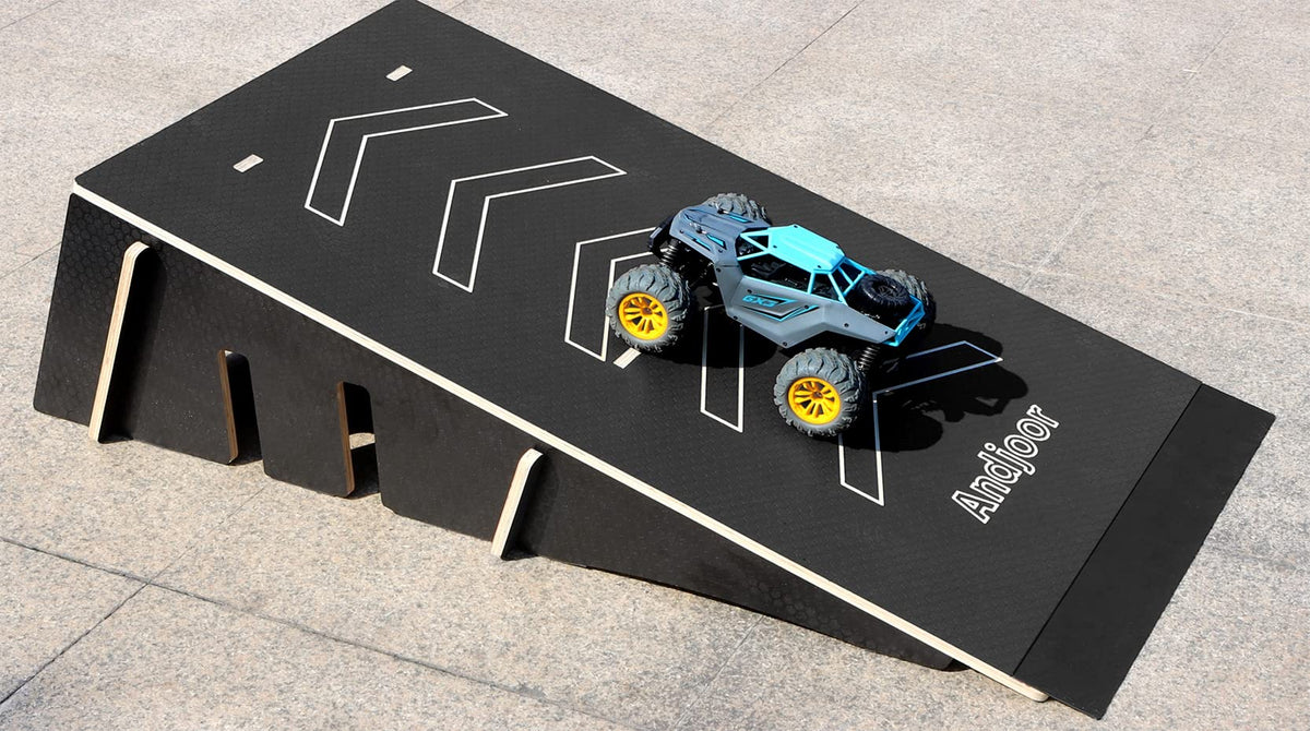 Kids Jumping Ramp for Skateboard, Bike, Scooter, BMX, RC Car and Dirt Bike, 34.37 in, Black