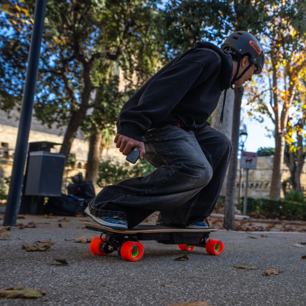 MEEPO Mini Series Electric Skateboard with Remote, Up to 26-32 MPH Top Speed, 11-24Miles Range,330 Pounds Max Load, 30-34 Inches Maple Cruiser for Adults and Teens, Mini5 MINI3 Max Edge Flow