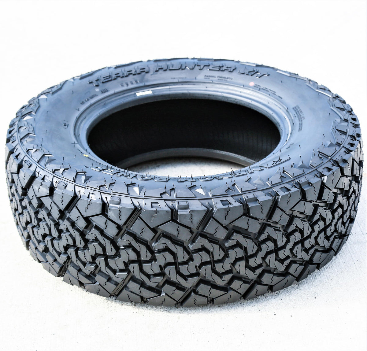 Venom Power Terra Hunter X/T 265/65R17 112T SL 17 inch Tire