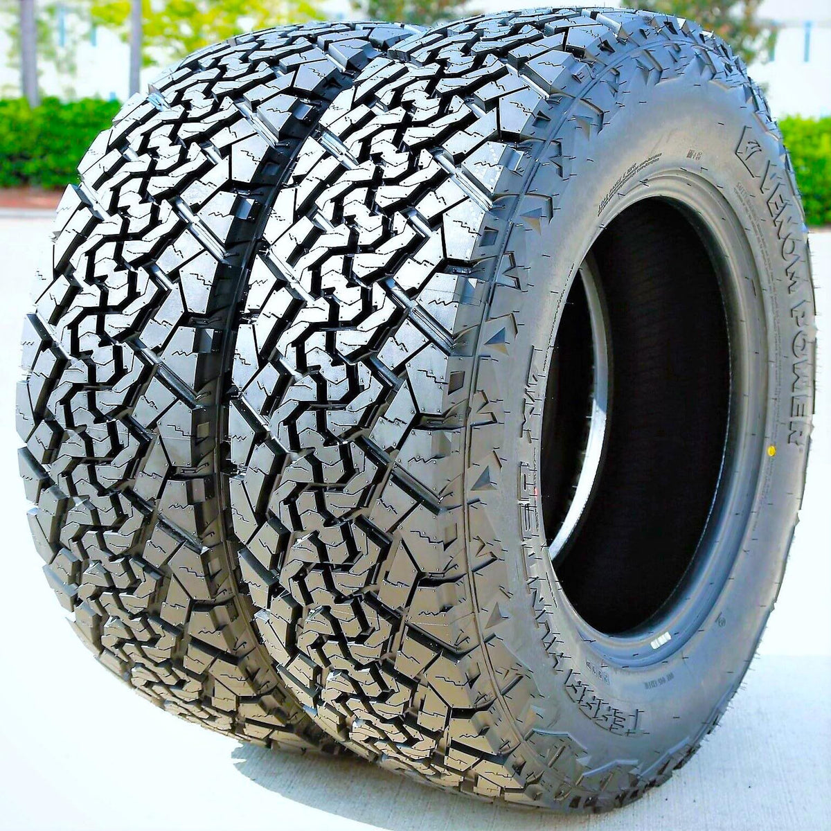 Venom Power Terra Hunter X/T 265/65R17 112T SL 17 inch Tire