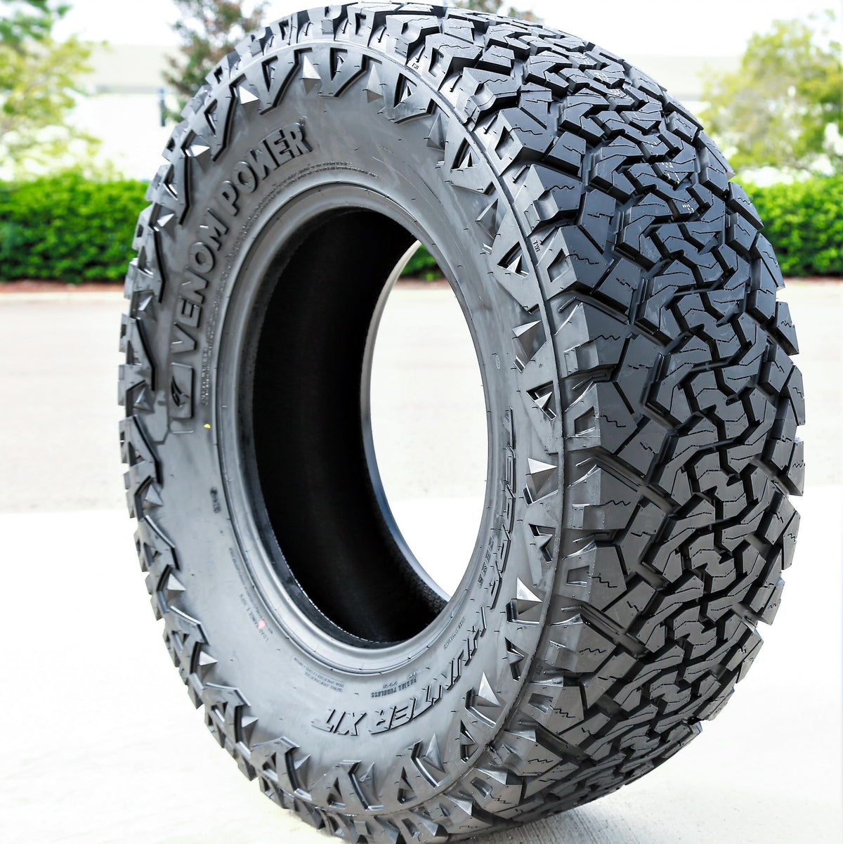 Venom Power Terra Hunter X/T 265/65R17 112T SL 17 inch Tire