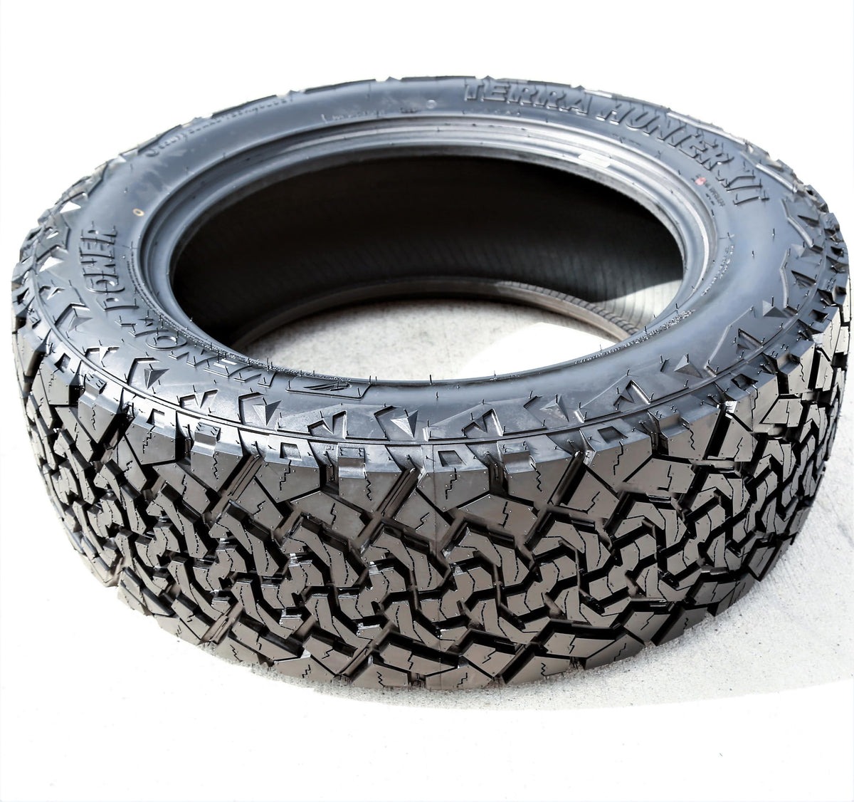 Venom Power Terra Hunter X/T 265/65R17 112T SL 17 inch Tire