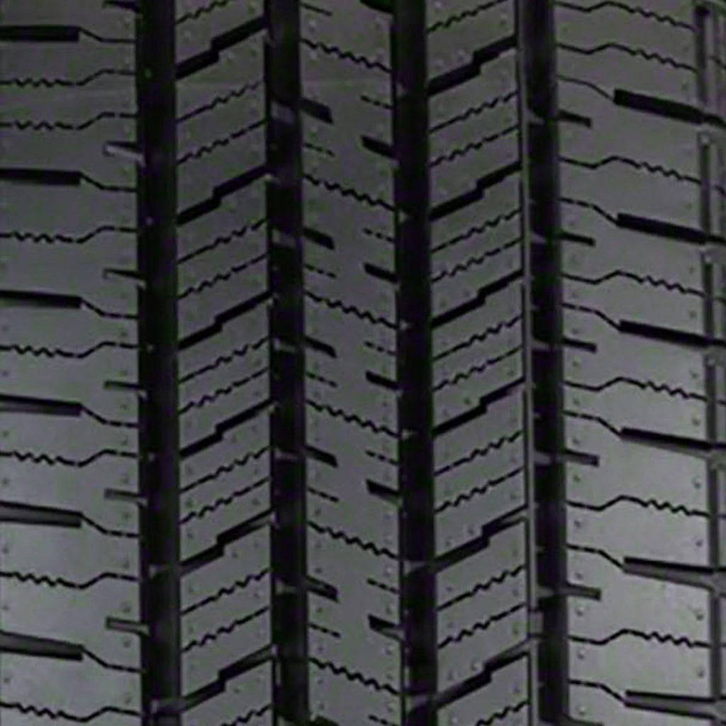 Hankook Dynapro HT (RH12) Highway LT285/70R17 121/118S E Light Truck Tire