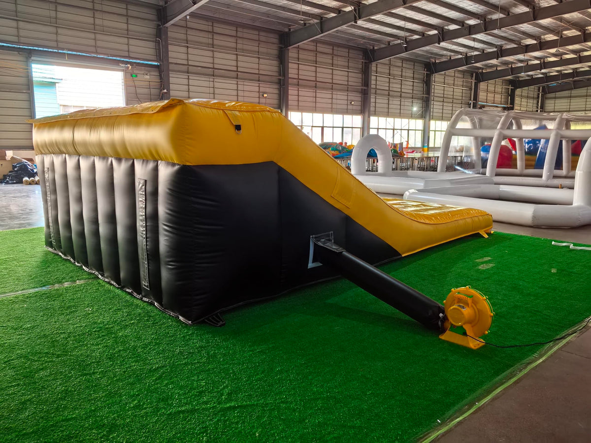 Commercial Inflatable Airbag Lander - PVC BMX Jump Ramp Inflatable Airbag Landing for MTB, BMX, Action Sports, Indoor/Outdoor Use, 20x13x6ft