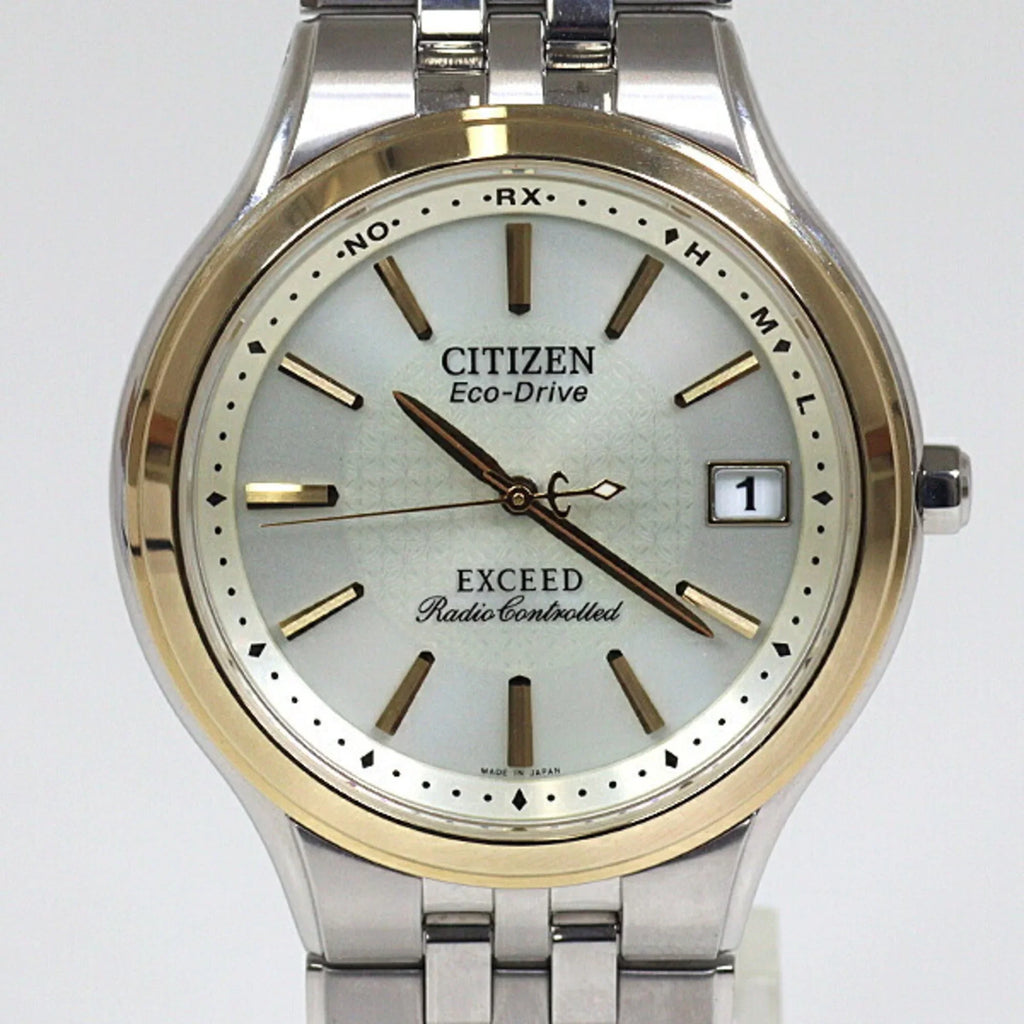 Pre-Owned CITIZEN Men's Watch Exceed EBG74-2792 Eco-Drive Gold Dial (Good)