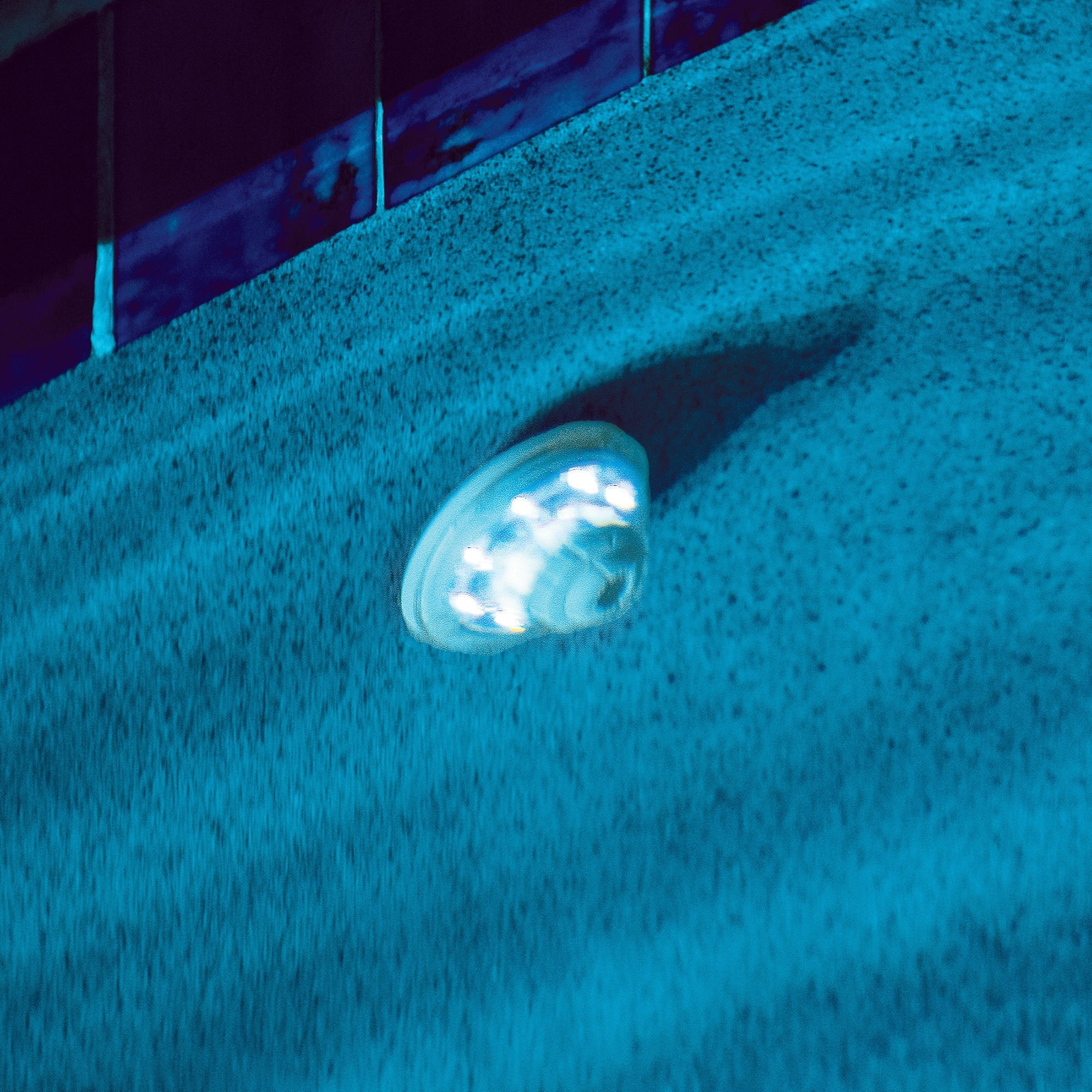 Hydro-Powered Return Jet LED Pool Light and Show
