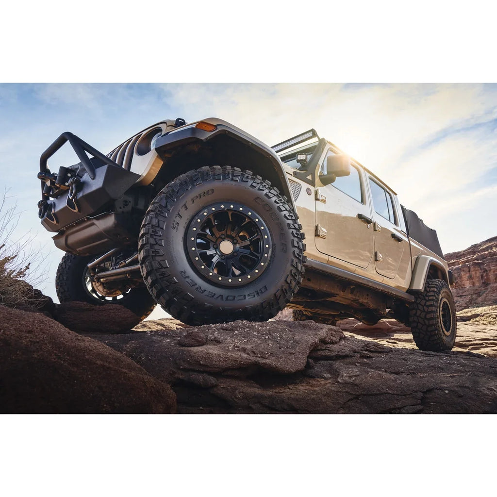 Cooper Discoverer STT Pro All-Season LT295/70R17 121Q Tire