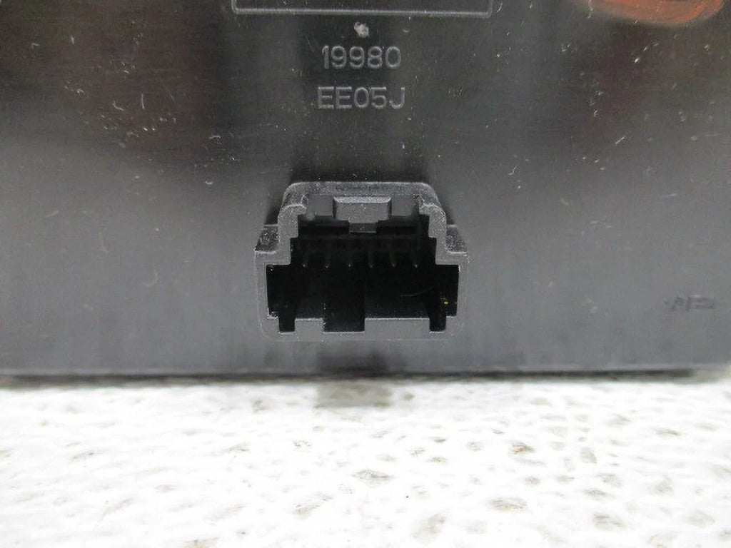 Pre-Owned 2007-2010 Lincoln Navigator Rear Console Mounted Temperature Control OEM LKQ (Good)