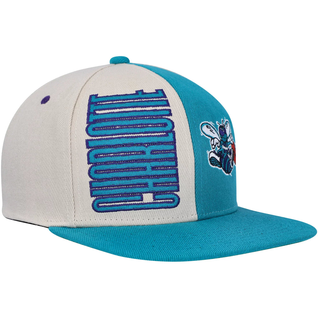 Men's Mitchell & Ness Cream Charlotte Hornets Hardwood Classics Pop Snapback Hat - OSFA